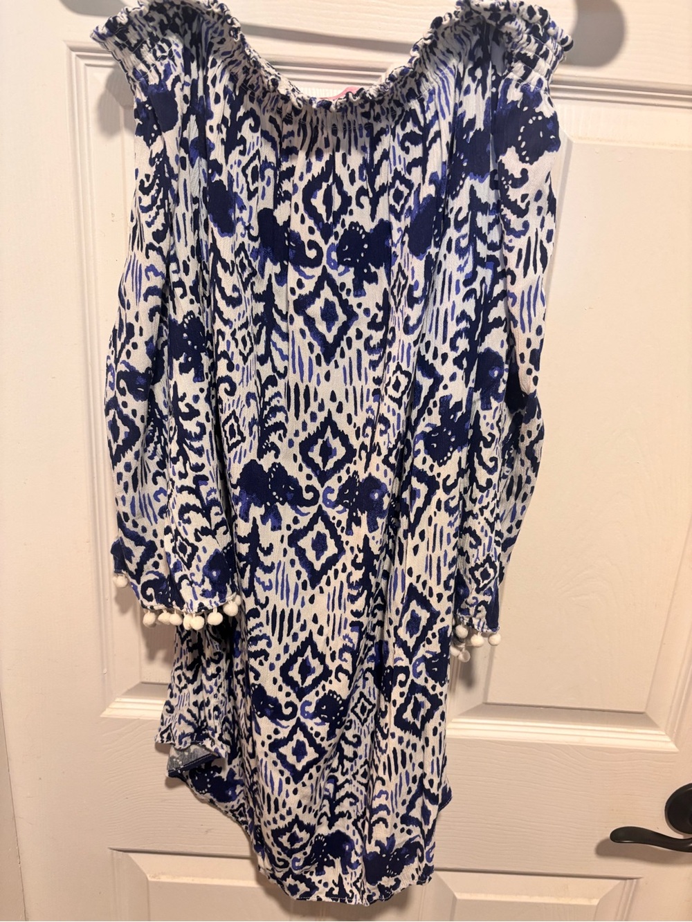 Lilly Pulitzer Blue & White Printed off the Shoulder dress. Size M
